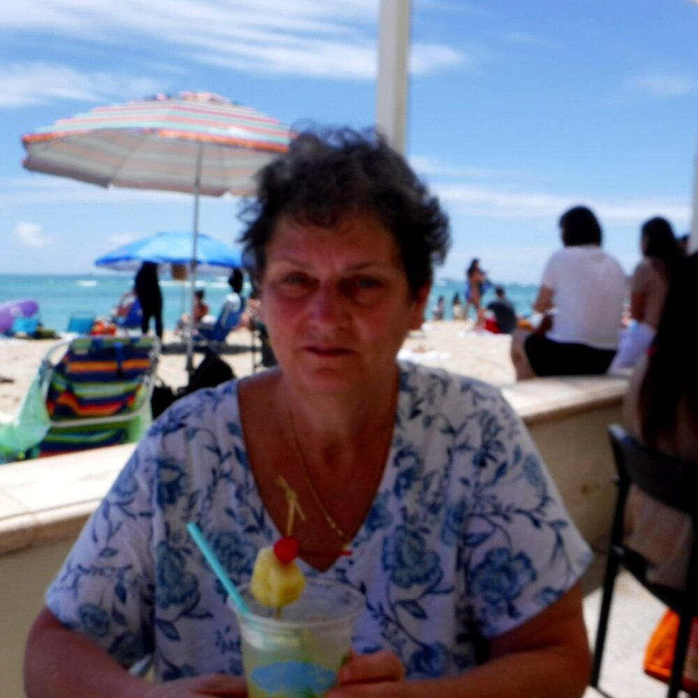 Meet your Posher, Robin